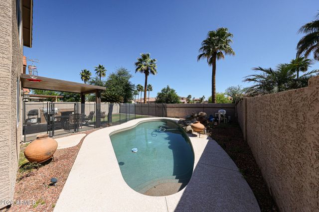 16429 S 33RD Street, Phoenix, AZ 85048