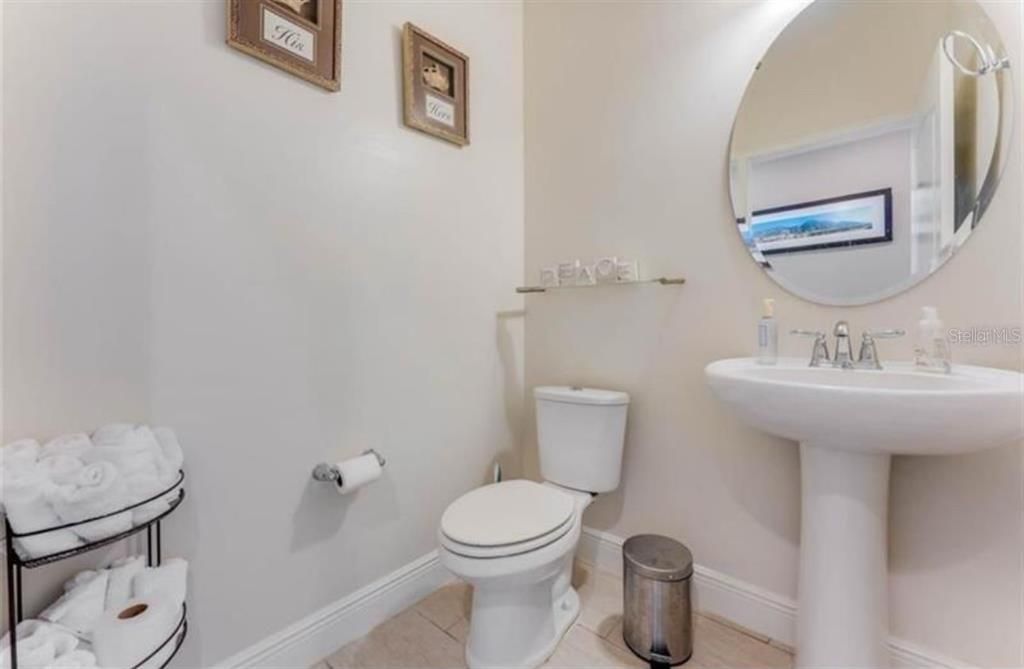 Image 13 of property listing at 7211 STILL POND LANE, Windermere, FL 34786