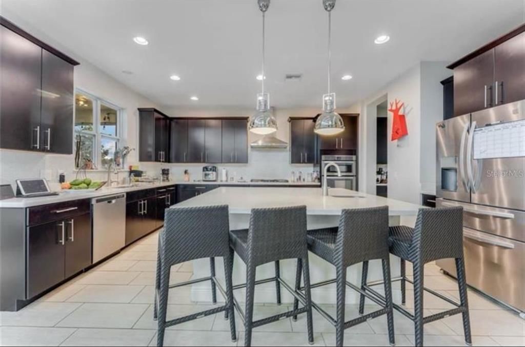 Image 2 of property listing at 7211 STILL POND LANE, Windermere, FL 34786