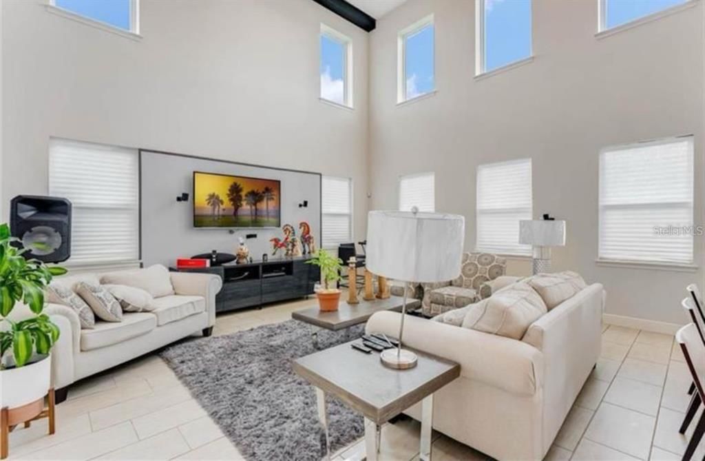Image 5 of property listing at 7211 STILL POND LANE, Windermere, FL 34786