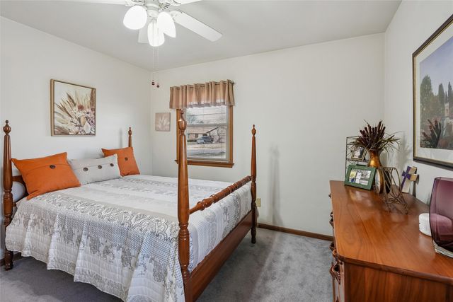 1512 Highview Drive, Des Moines, IA 50315