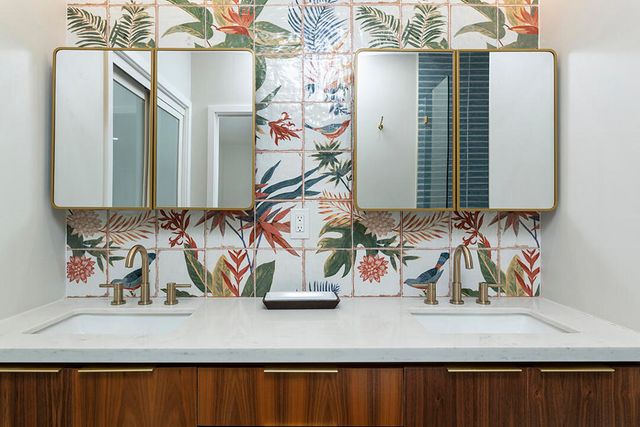 686 S Camino Real, Palm Springs, CA 92264