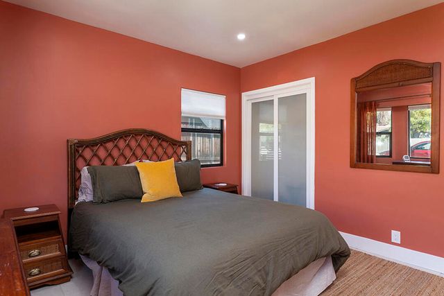 686 S Camino Real, Palm Springs, CA 92264