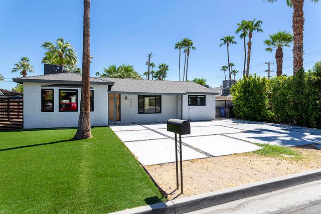 686 S Camino Real, Palm Springs, CA 92264