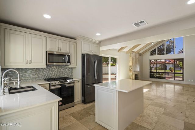 5770 N SCOTTSDALE Road, Paradise Valley, AZ 85253