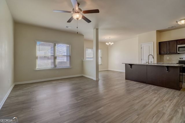 202 Southwind Circle, Newnan, GA 30265