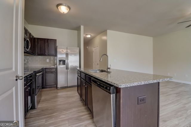 202 Southwind Circle, Newnan, GA 30265