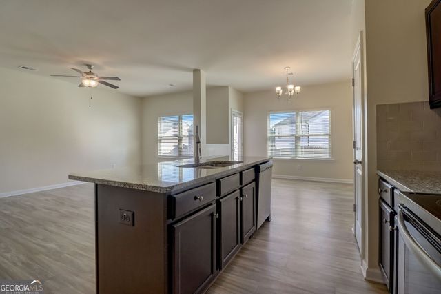 202 Southwind Circle, Newnan, GA 30265