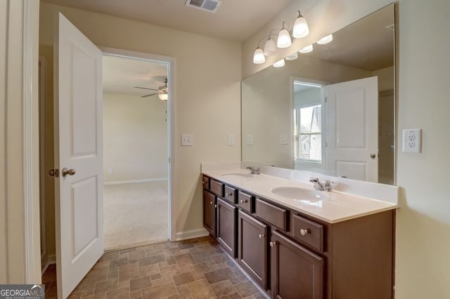 202 Southwind Circle, Newnan, GA 30265