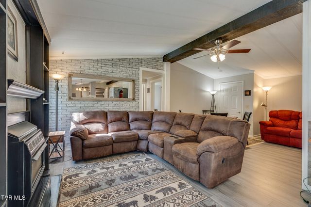 18212 Cleveland Road, Abingdon, VA 24211