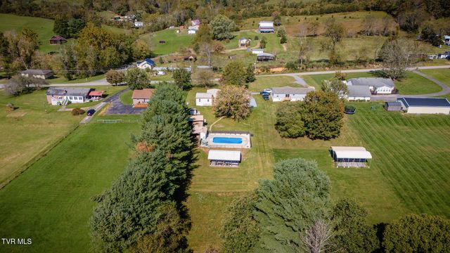 18212 Cleveland Road, Abingdon, VA 24211