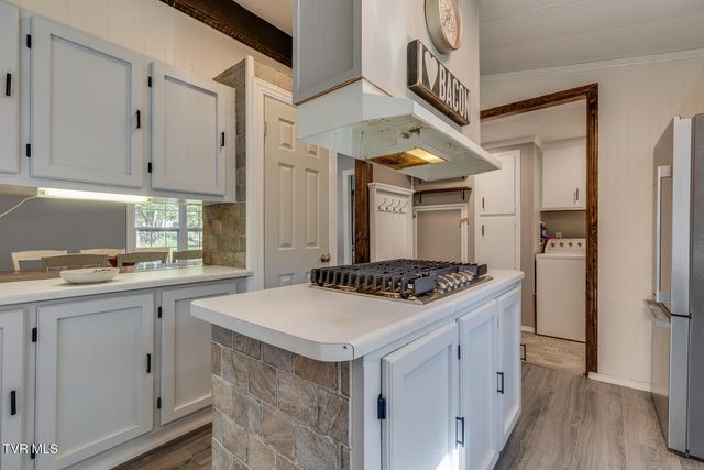 18212 Cleveland Road, Abingdon, VA 24211