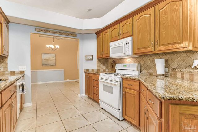 9925 Rail Cir, Perdido Key, FL 32507