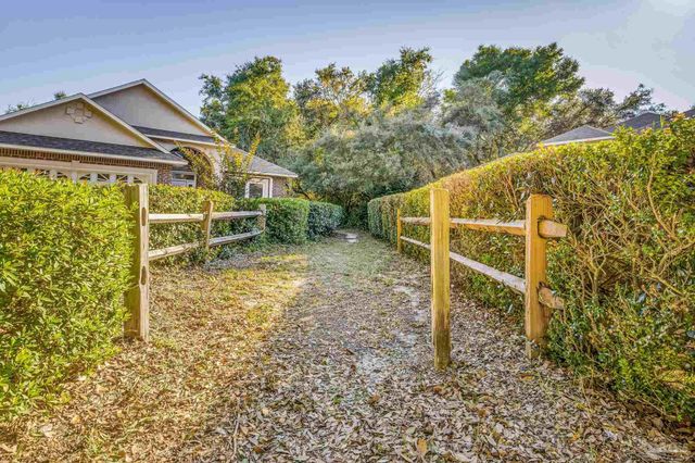 9925 Rail Cir, Perdido Key, FL 32507