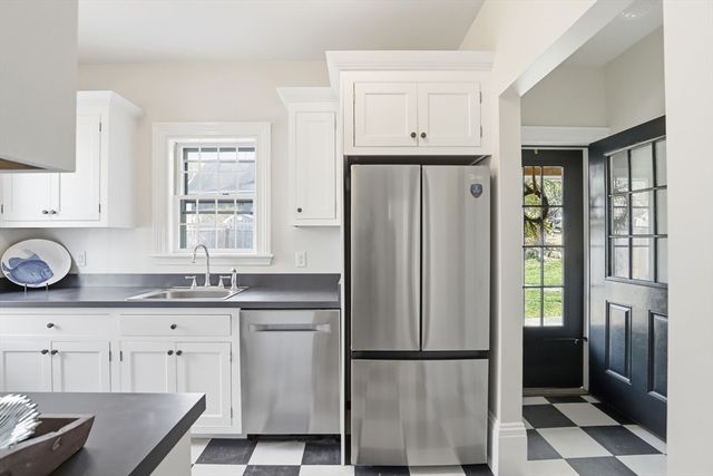 190 South Street A, Hingham, MA 02043