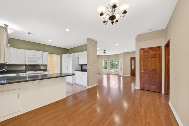 741 E Main Street, Austin, AR 72007
