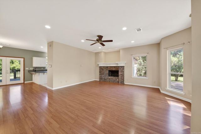 741 E Main Street, Austin, AR 72007