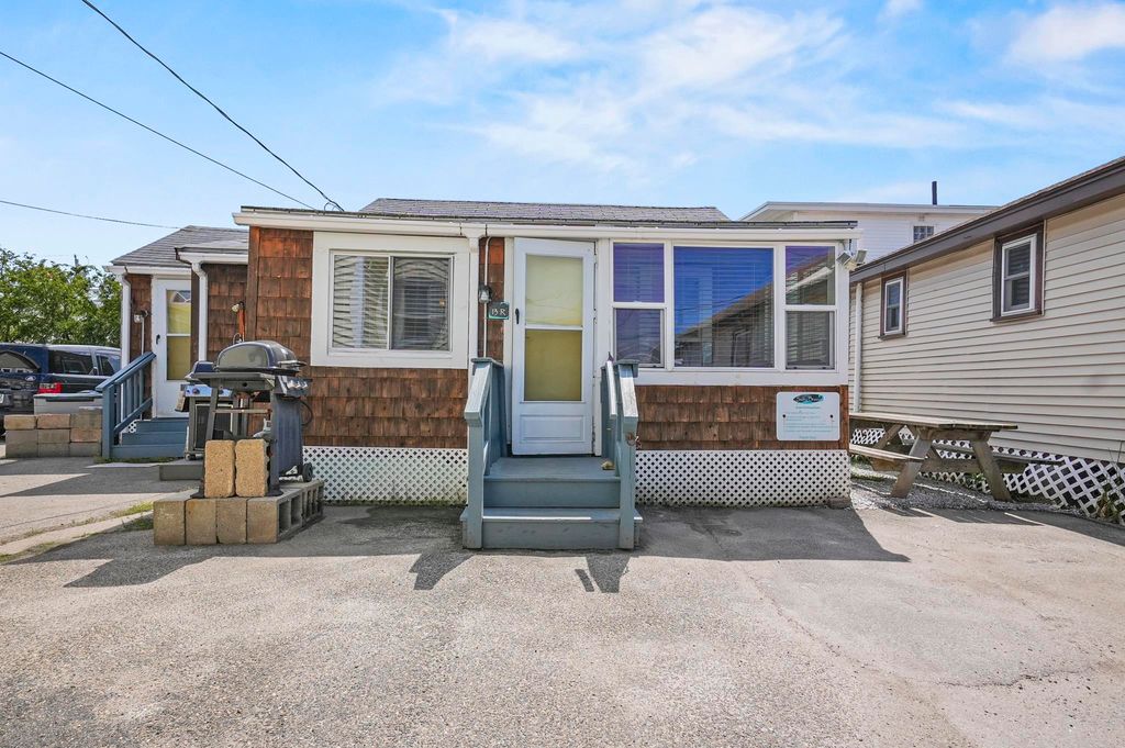 13 Riverview Terrace B, Hampton, NH 03842