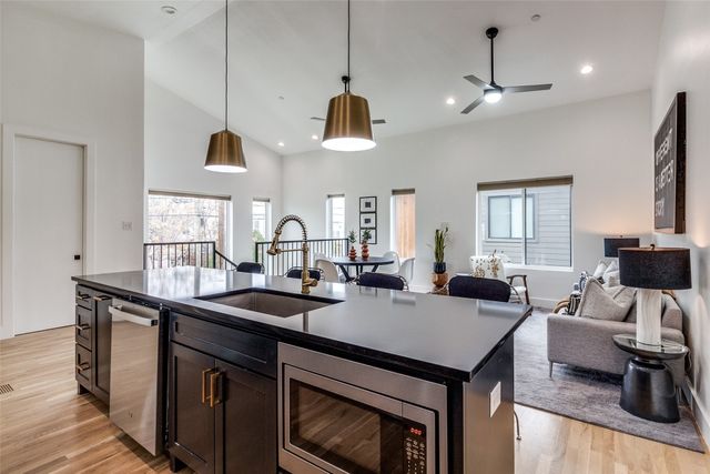 2124 Lovedale Avenue 101, Dallas, TX 75235