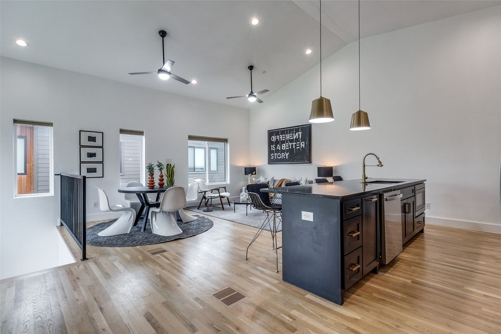 2124 Lovedale Avenue 101, Dallas, TX 75235