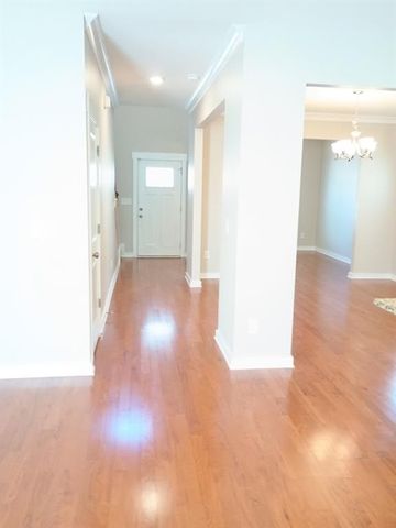 1497 Weatherbrook Circle, Lawrenceville, GA 30043