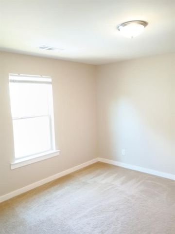 1497 Weatherbrook Circle, Lawrenceville, GA 30043