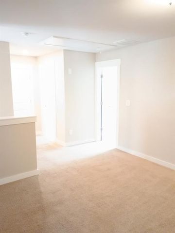1497 Weatherbrook Circle, Lawrenceville, GA 30043