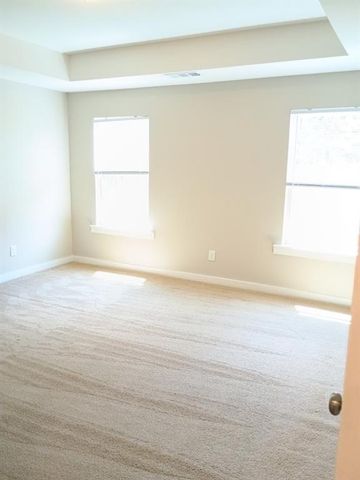 1497 Weatherbrook Circle, Lawrenceville, GA 30043