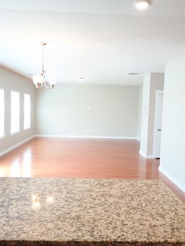 1497 Weatherbrook Circle, Lawrenceville, GA 30043