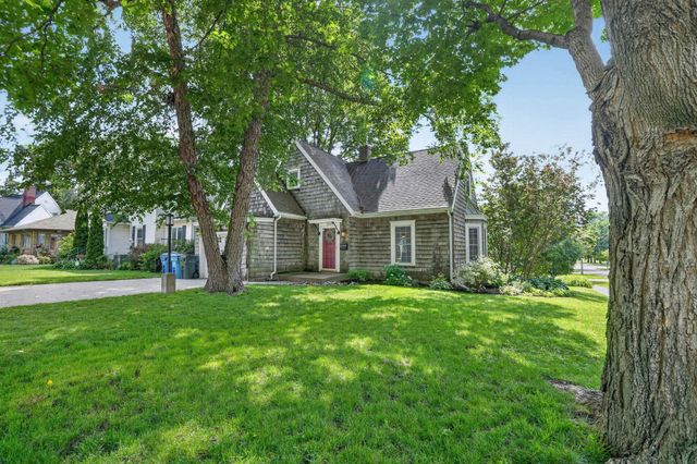 304 Columbia Circle, Waterloo, IA 50701