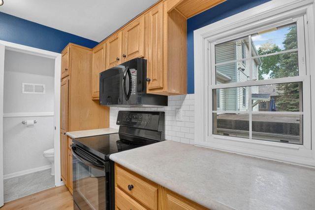 304 Columbia Circle, Waterloo, IA 50701