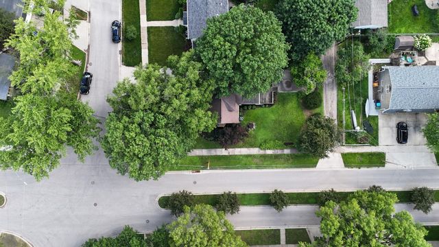 304 Columbia Circle, Waterloo, IA 50701