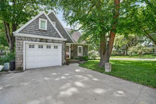 304 Columbia Circle, Waterloo, IA 50701