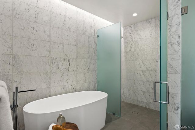 1 Bristol Court 403, San Francisco, CA 94130