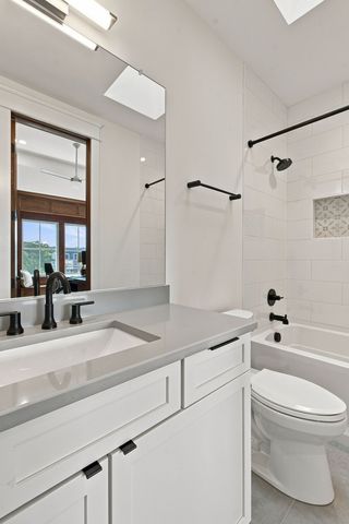 1812 5th Ave, N, Nashville, TN 37208