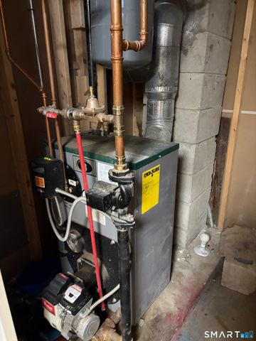 68 Golden Hill Road, Danbury, CT 06811