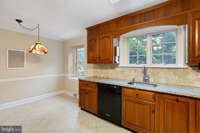 2010 WOODBROOK DR, Wilmington, DE 19810