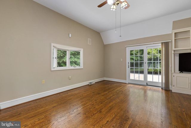 2010 WOODBROOK DR, Wilmington, DE 19810