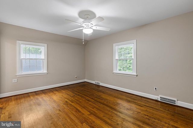 2010 WOODBROOK DR, Wilmington, DE 19810