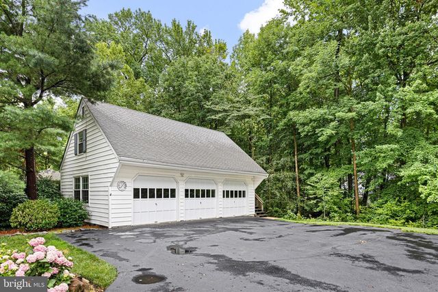 2010 WOODBROOK DR, Wilmington, DE 19810