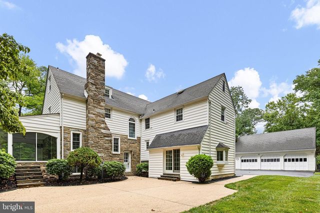 2010 WOODBROOK DR, Wilmington, DE 19810