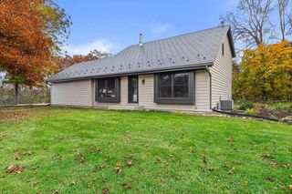 31037 Grand DRIVE, Waterford, WI 53185