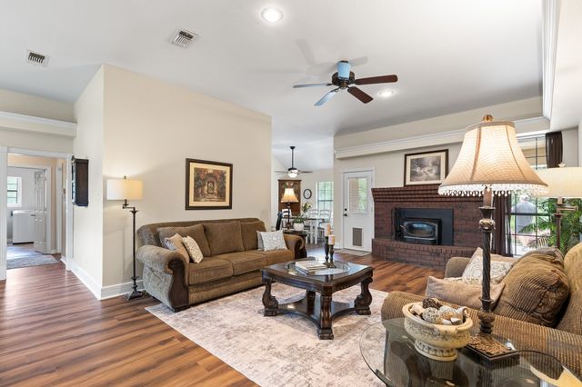 2500 Redstone Road, Burleson, TX 76028