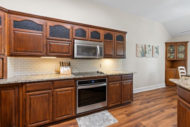2500 Redstone Road, Burleson, TX 76028