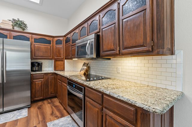 2500 Redstone Road, Burleson, TX 76028
