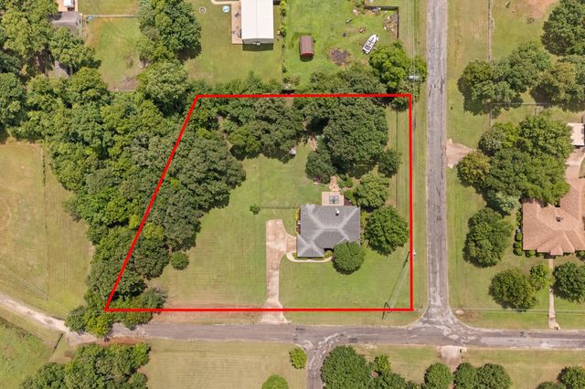 2500 Redstone Road, Burleson, TX 76028