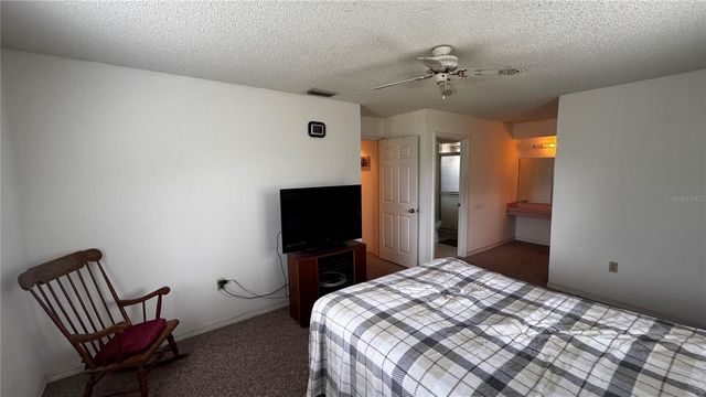 11410 SW 85TH COURT, Ocala, FL 34481