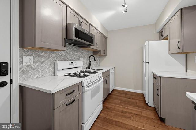 1923 HAMILTON ST, Philadelphia, PA 19130