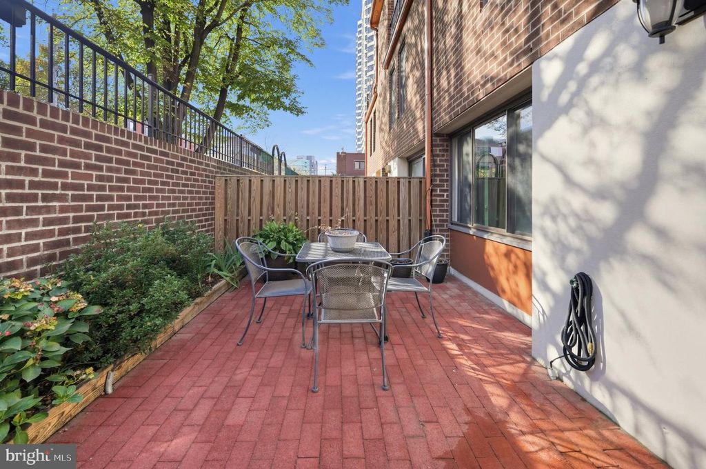 1923 HAMILTON ST, Philadelphia, PA 19130