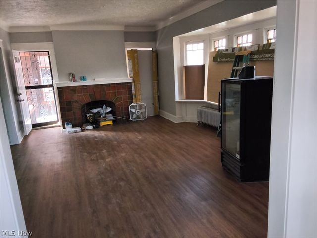 1818 Farmington Road, East Cleveland, OH 44112